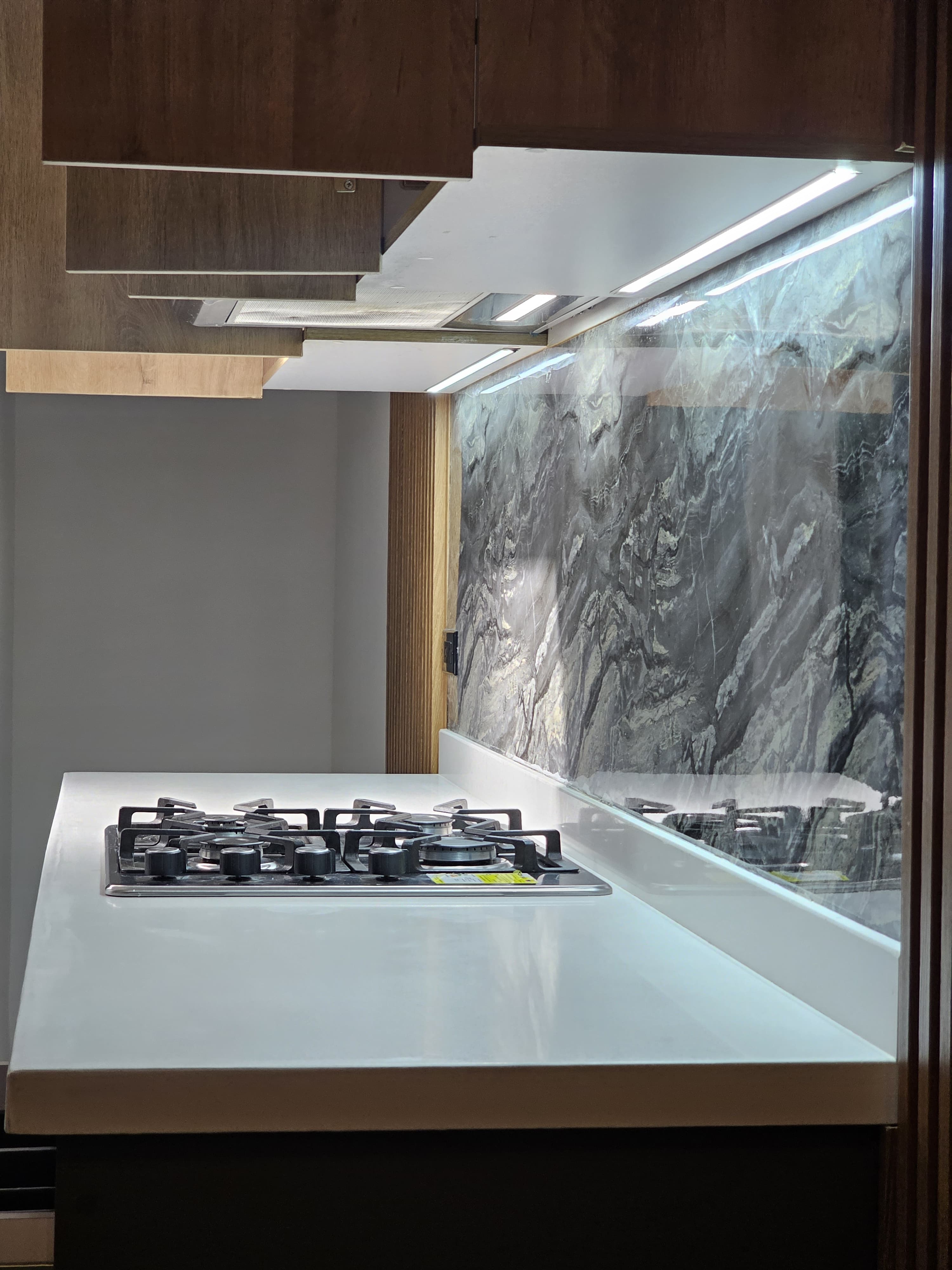 Cocina principal - cocinas - Proyecto de remodelación por Comody