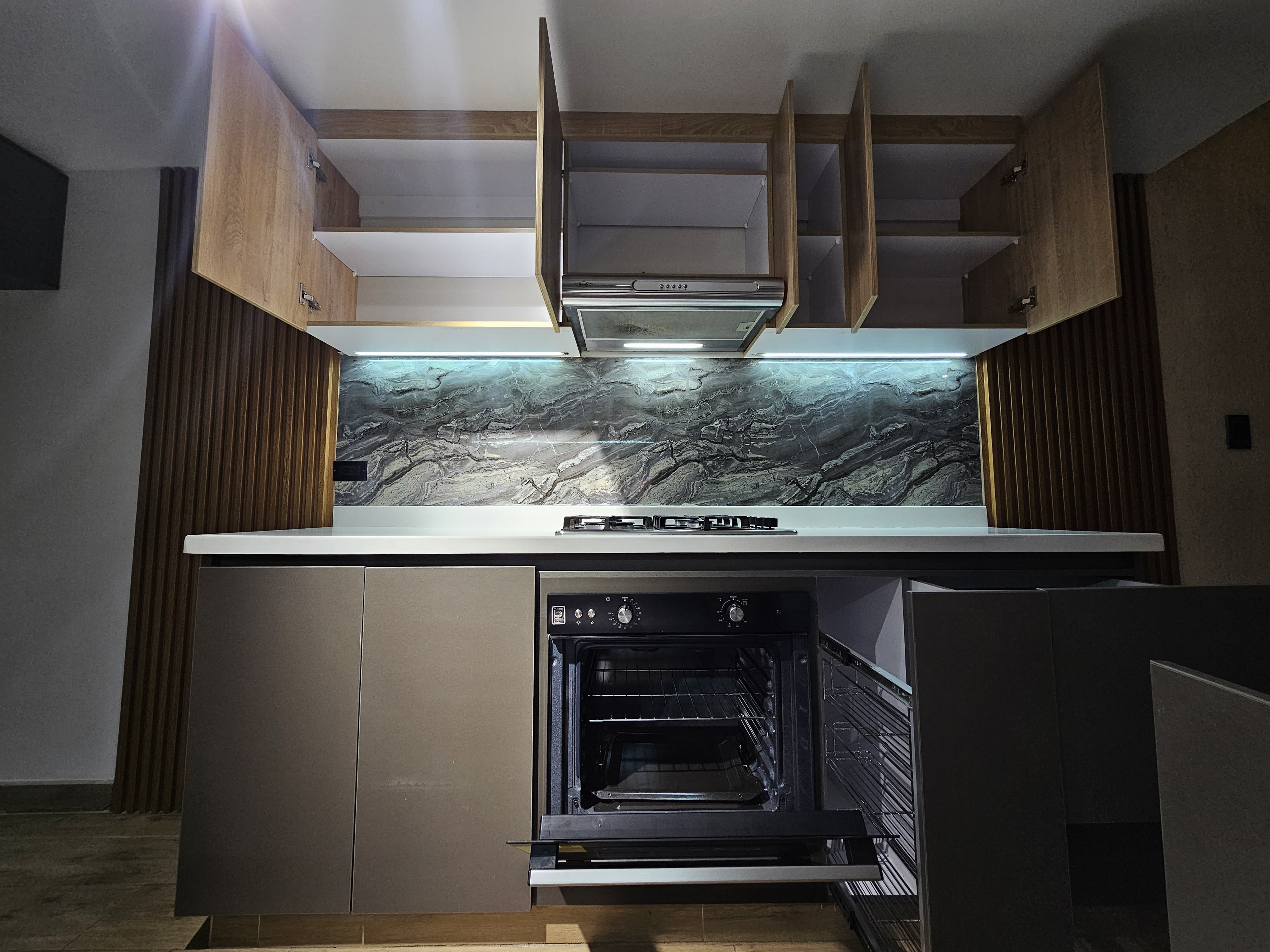 Cocina principal - cocinas - Proyecto de remodelación por Comody