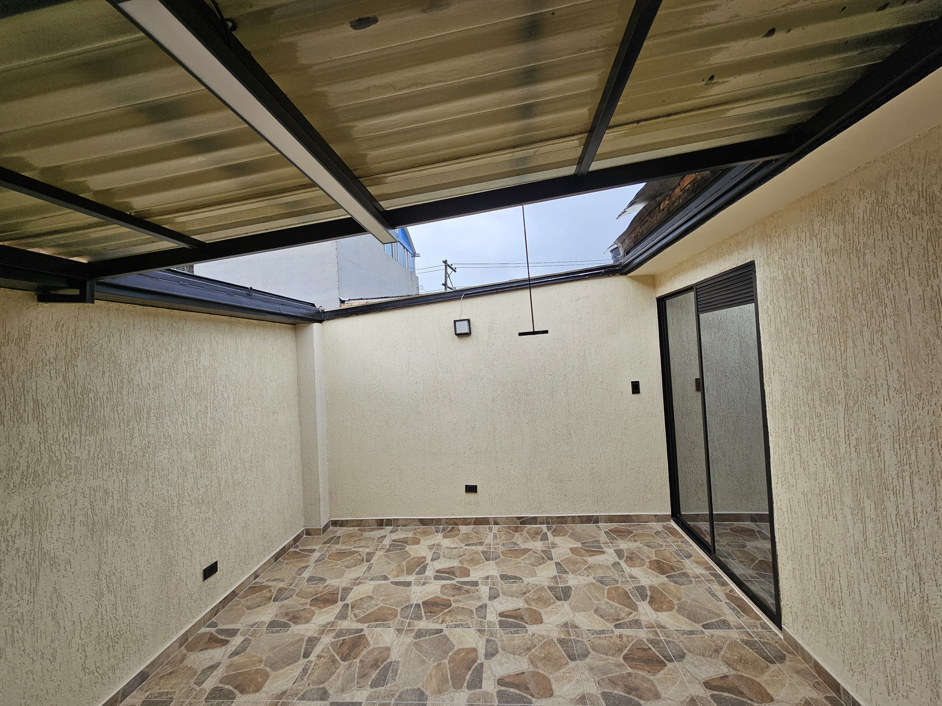 Zona BBQ - zonas sociales - Proyecto de remodelación por Comody