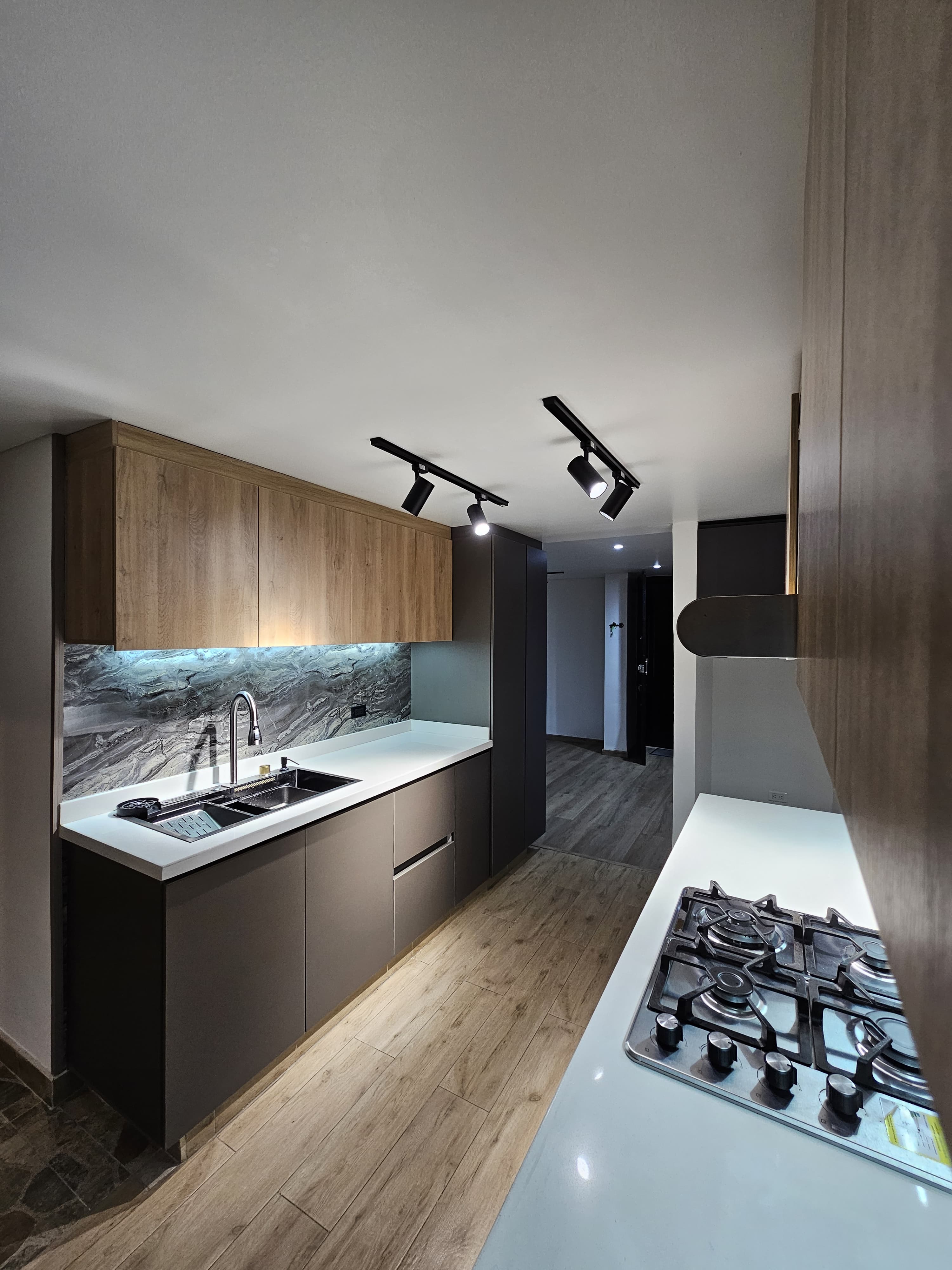 Cocina principal - cocinas - Proyecto de remodelación por Comody