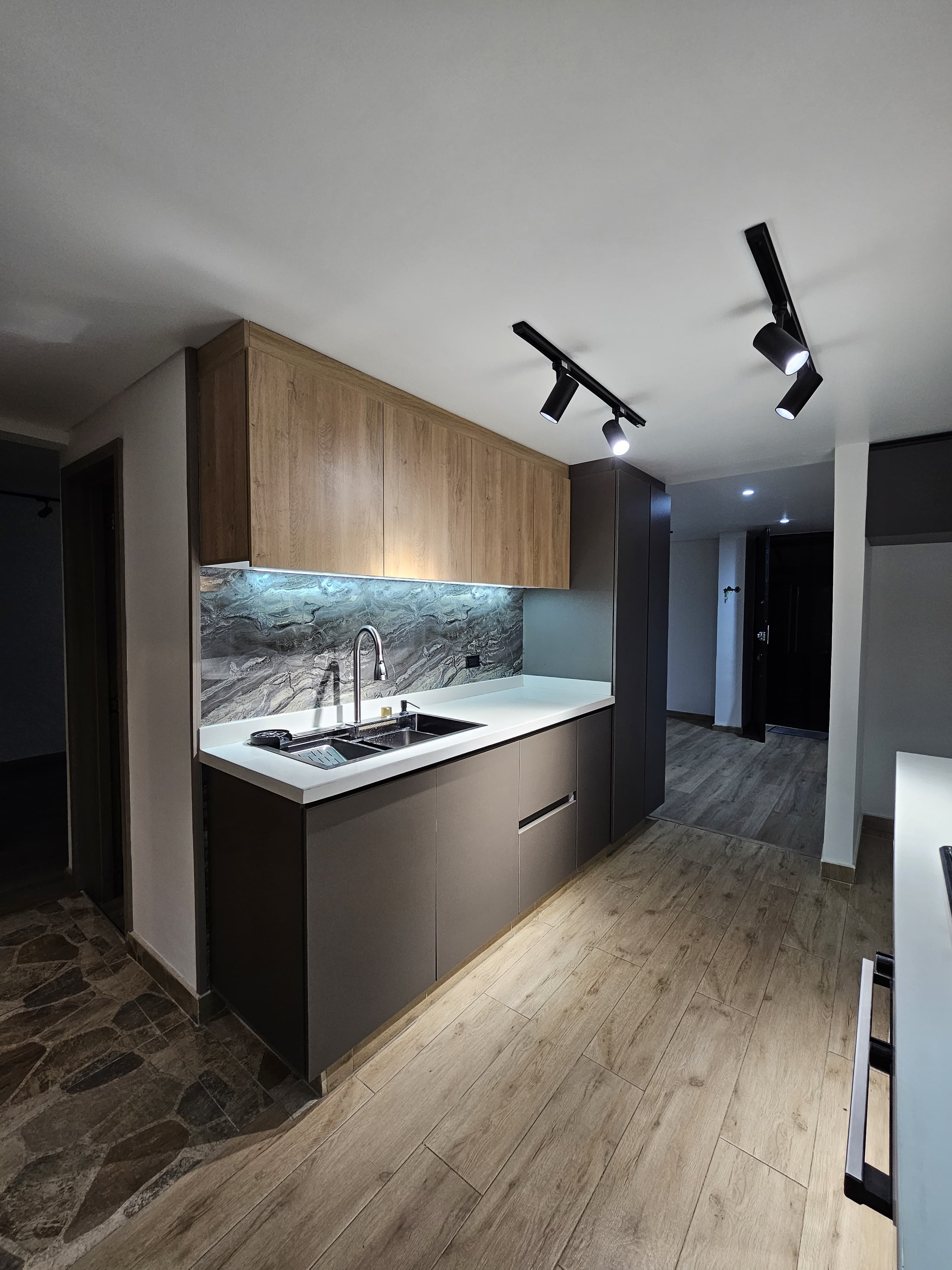 Cocina principal - cocinas - Proyecto de remodelación por Comody