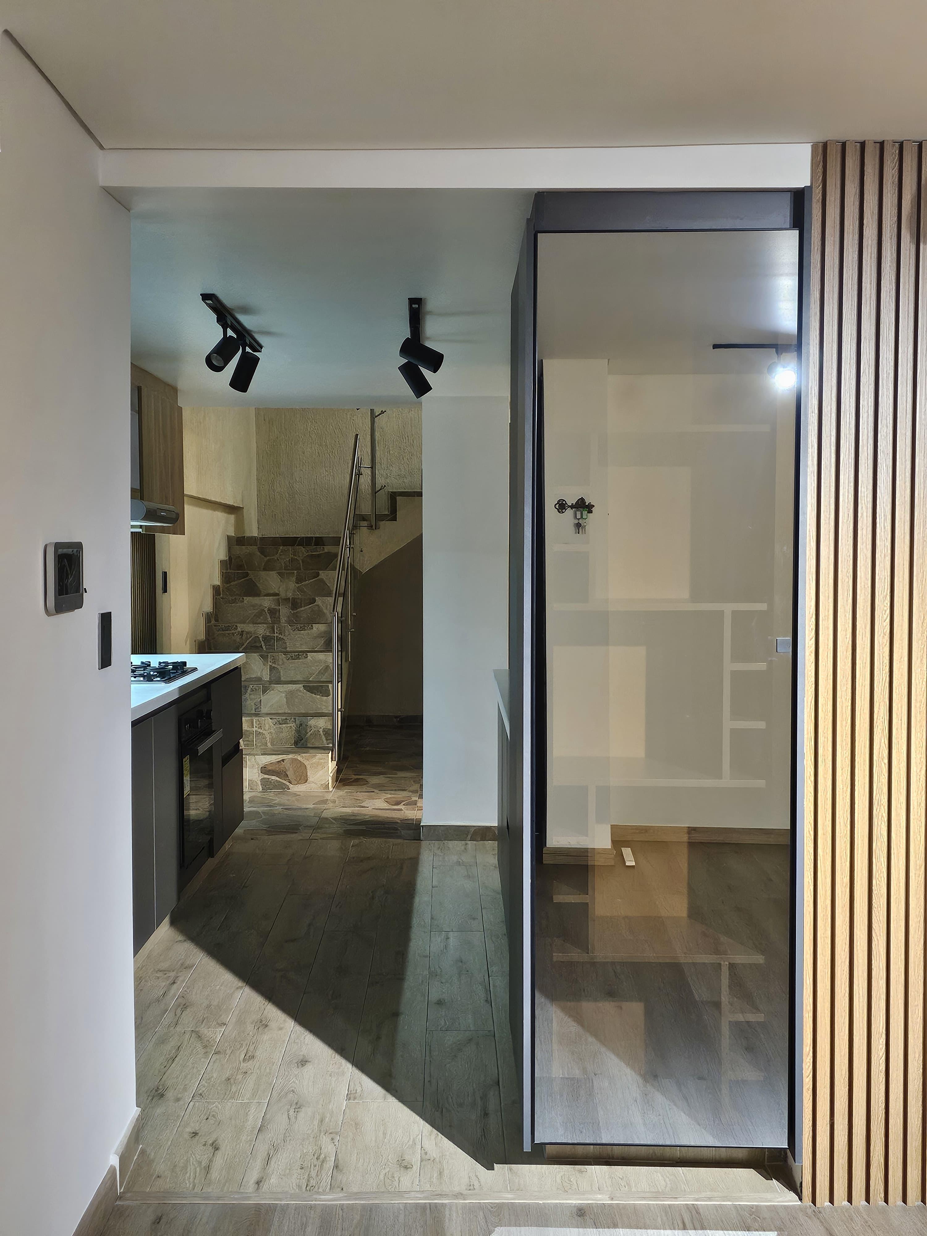 Cocina principal - cocinas - Proyecto de remodelación por Comody